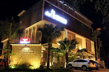 De'Corner Guest House Malang Exterior foto