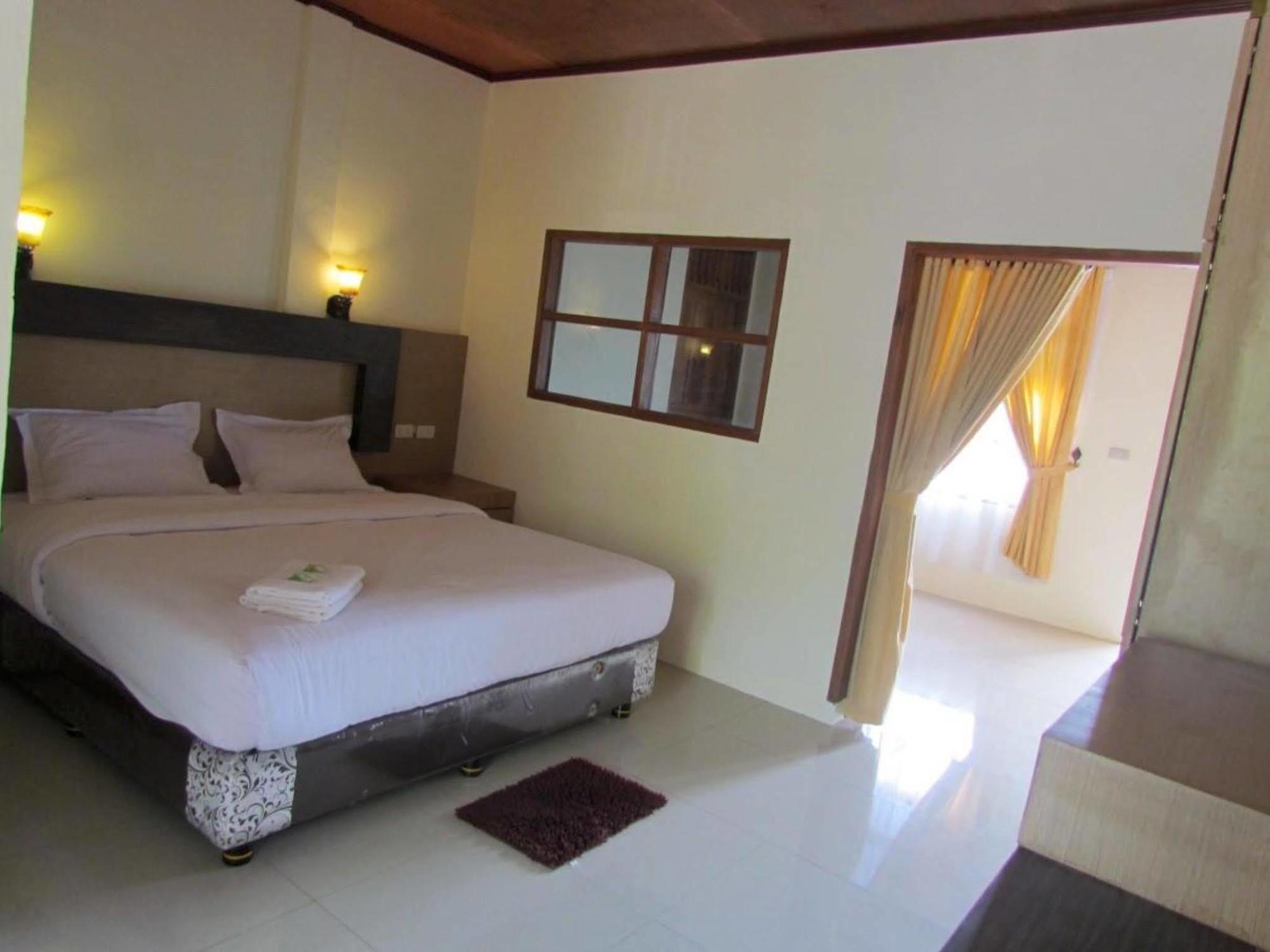 De'Corner Guest House Malang Exterior foto